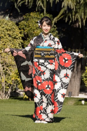 ギュナイ滝美、「オスカープロモーション2025年新春晴れ着撮影会」にて