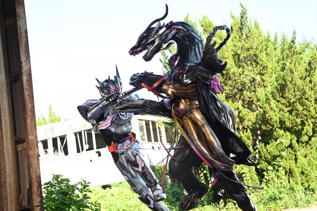 卒業式がタイムループ？　Vシネ『仮面ライダーガッチャード GRADUATIONS』本予告解禁