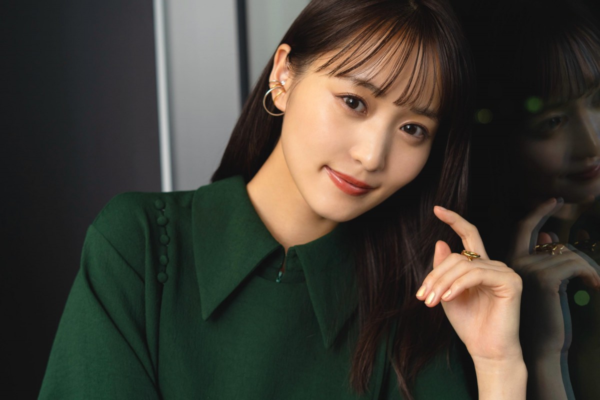 菅井友香、グループ卒業から1年「お芝居を軸に頑張っていきたい」
