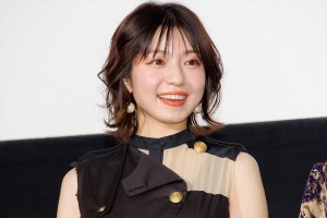 中村静香、映画『レディ加賀』完成披露上映会 舞台挨拶に登場