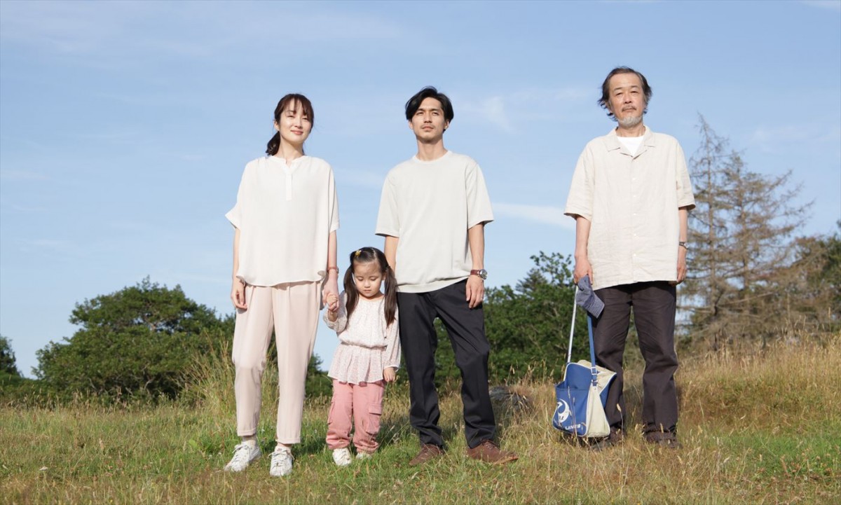 リリー・フランキーと錦戸亮が親子役！　ローマ国際映画祭・最優秀初長編作品賞作『コットンテール』予告＆コメント到着