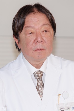 古田新太、新水曜ドラマ『となりのナースエイド』制作発表会見に登場