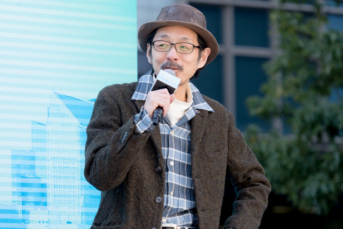 仲里依紗、昭和ファッション披露「肩パッドは控えめに2個」シングルマザー役への共感ポイントも明かす