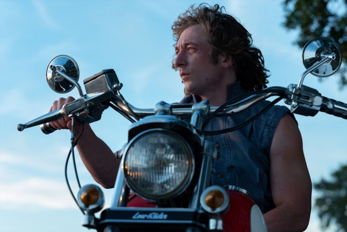 ザック・エフロン主演でプロレス界の伝説“鉄の爪”フォン・エリック一家の実話を映画化！　A24最新作『アイアンクロー』予告解禁