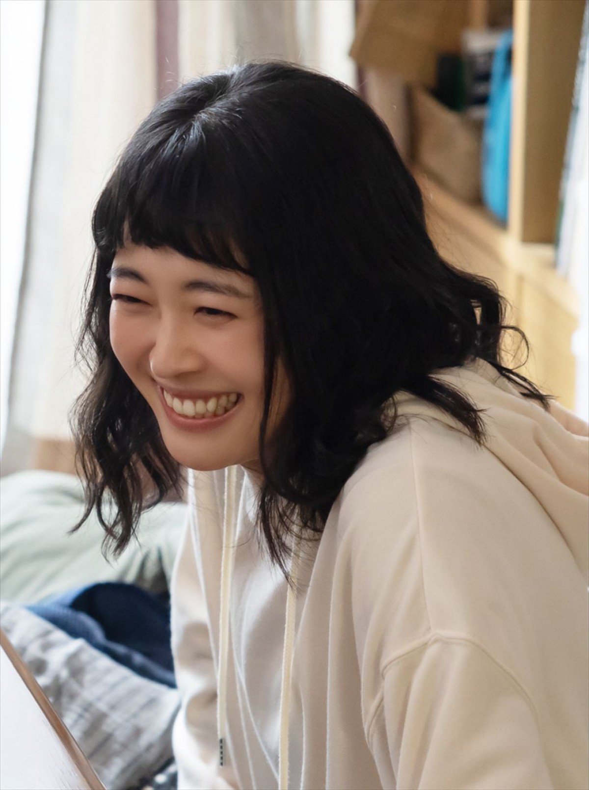望月歩主演連ドラ『痛ぶる恋の、ようなもの』3.7放送開始＆特報解禁　ある3ピースロックバンドの楽曲が原案