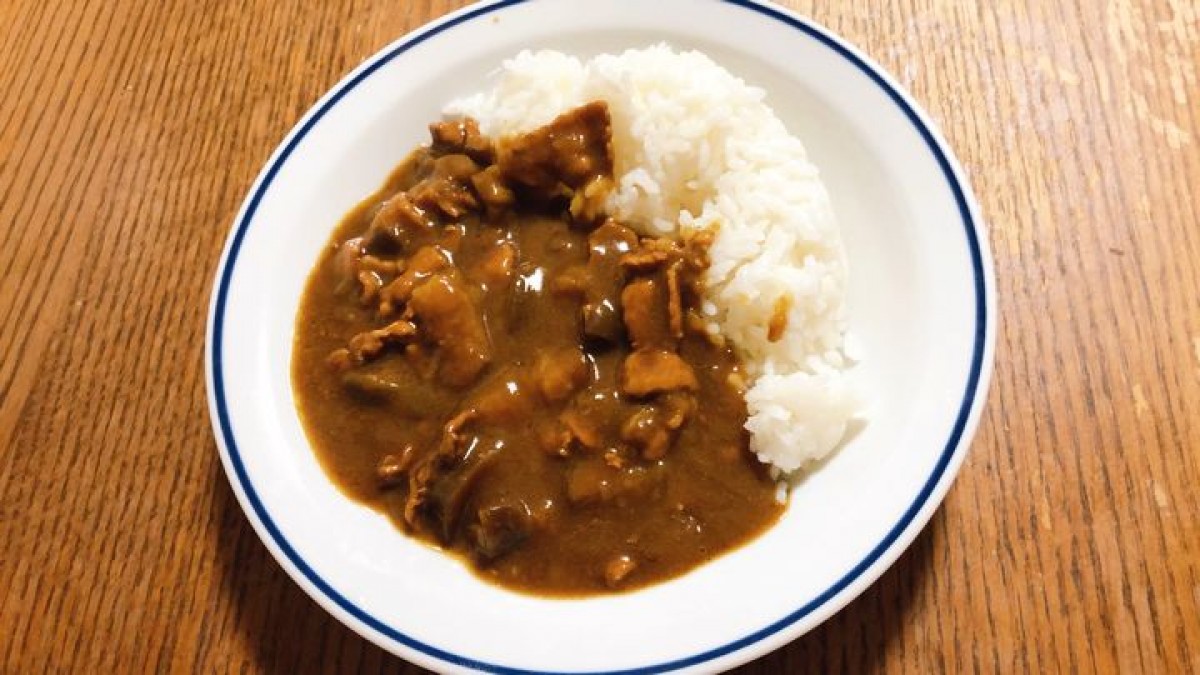農林水産省が“ポリ袋でカレーを作る方法”を伝授！　食器を汚さない＆洗い物が不要で便利