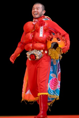 アフロ、「第78回毎日映画コンクール」表彰式に登場