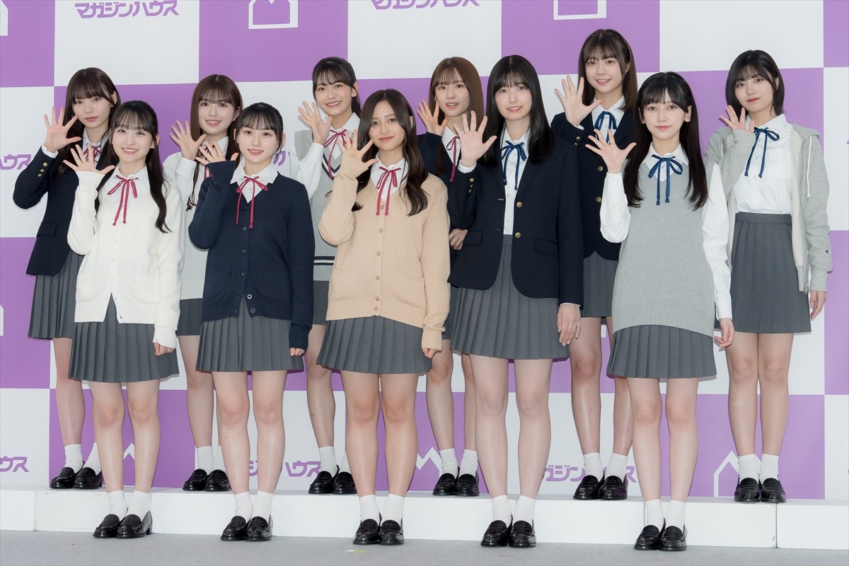 乃木坂46 5期生写真集『あの頃、乃木坂にいた』発売記念記者会見の様子