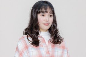 関水渚、ドラマ『ブラックガールズトーク』記者会見に登場