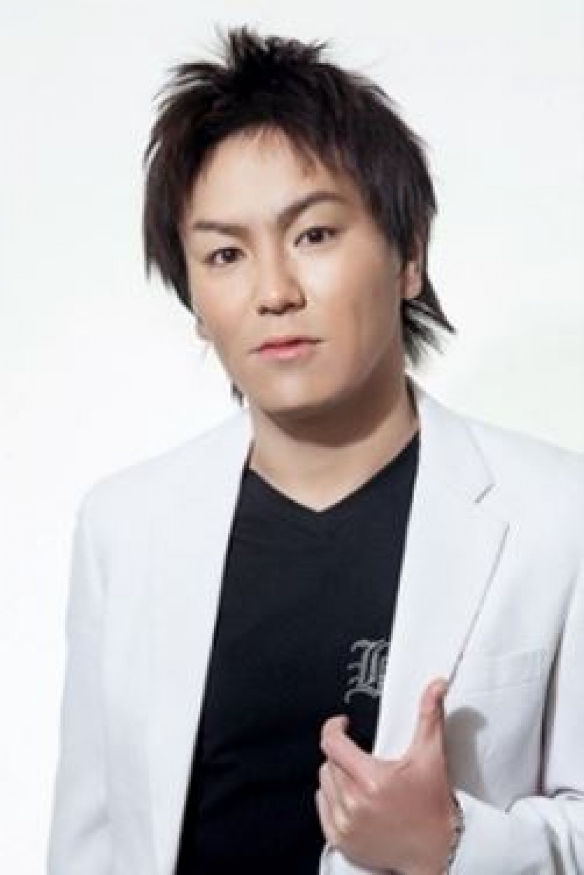 全国の人気キャバ嬢が主役　狩野英孝MCの番組スタート！　初回は1億円超コーデバトルも