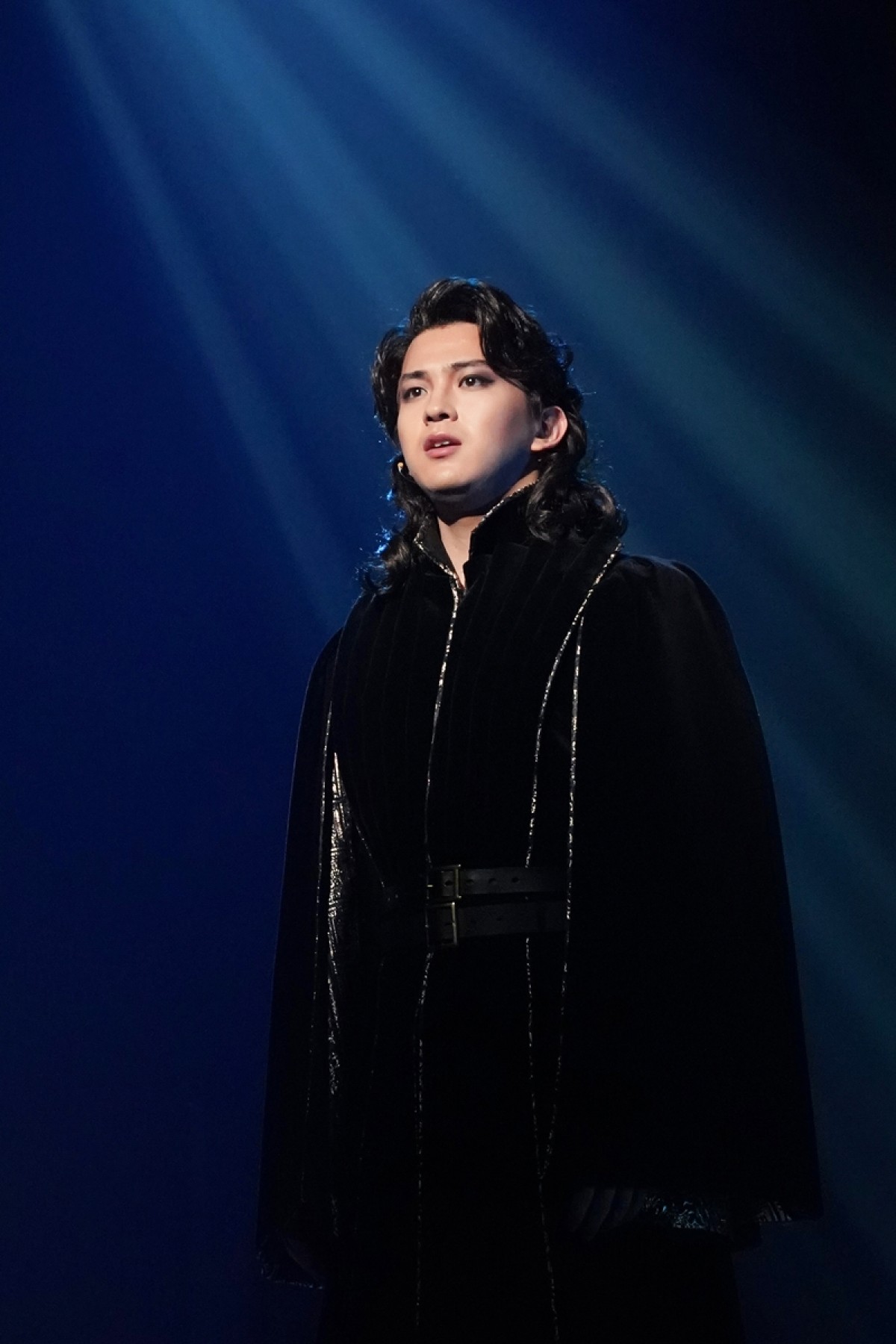 ミュージカル『イザボー』、WOWOWで4月放送・配信決定！　主演・望海風斗「ぜひ人生のエネルギーにして」