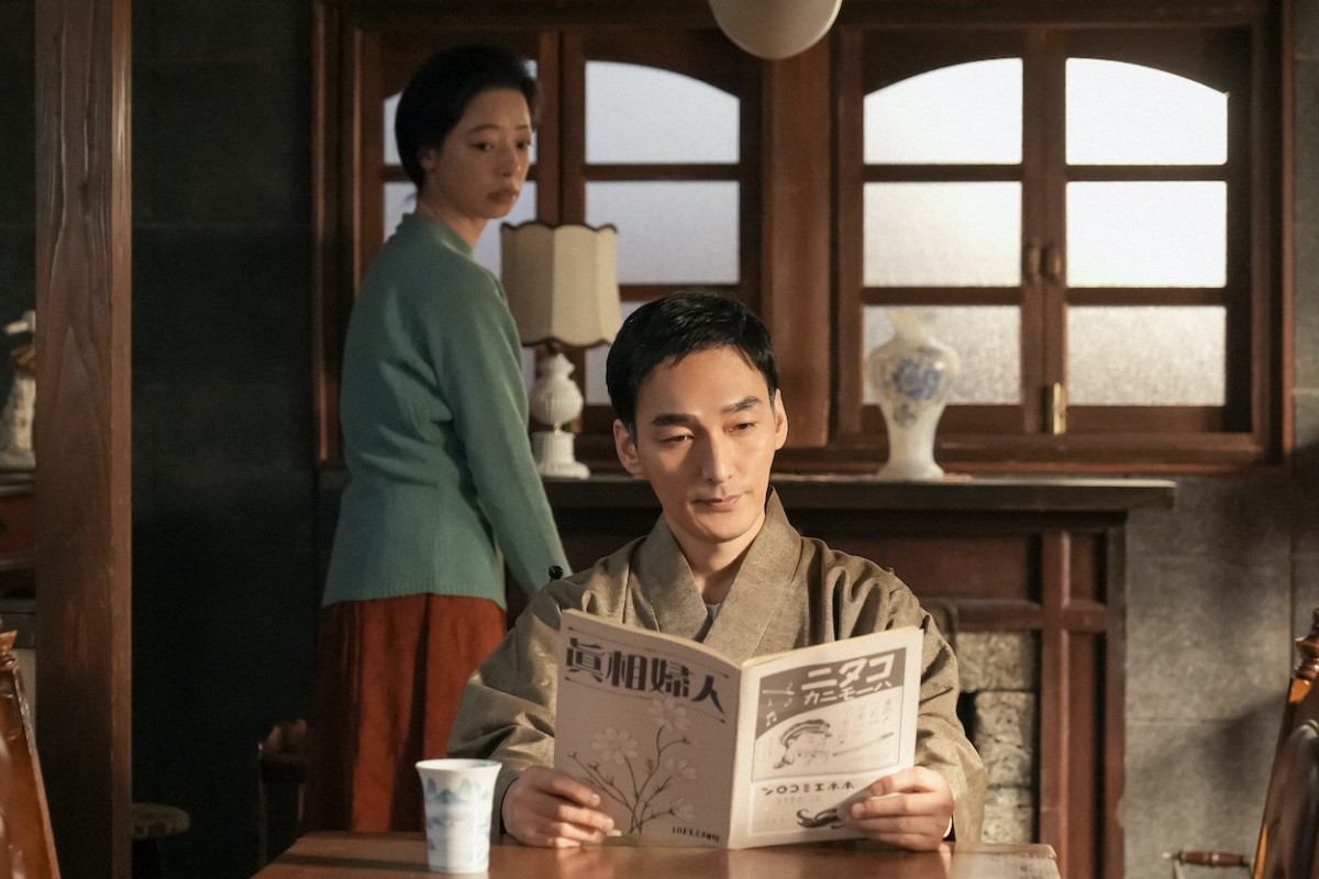 『ブギウギ』中村倫也、ディレクター役でサプライズ出演　ギャグ連発の怪演に反響「超楽しそう」