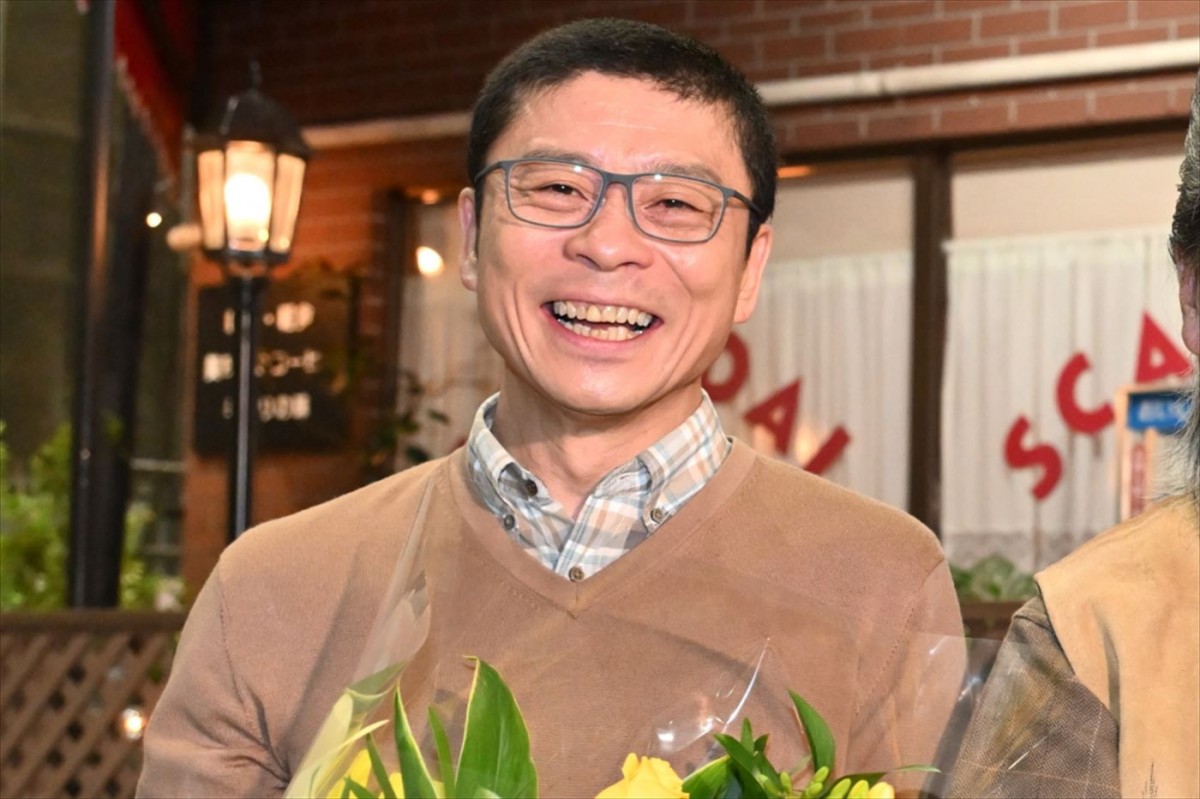 『不適切にも』阿部サダヲ、仲里依紗、磯村勇斗、河合優実らキャスト陣が笑顔でクランクアップ！