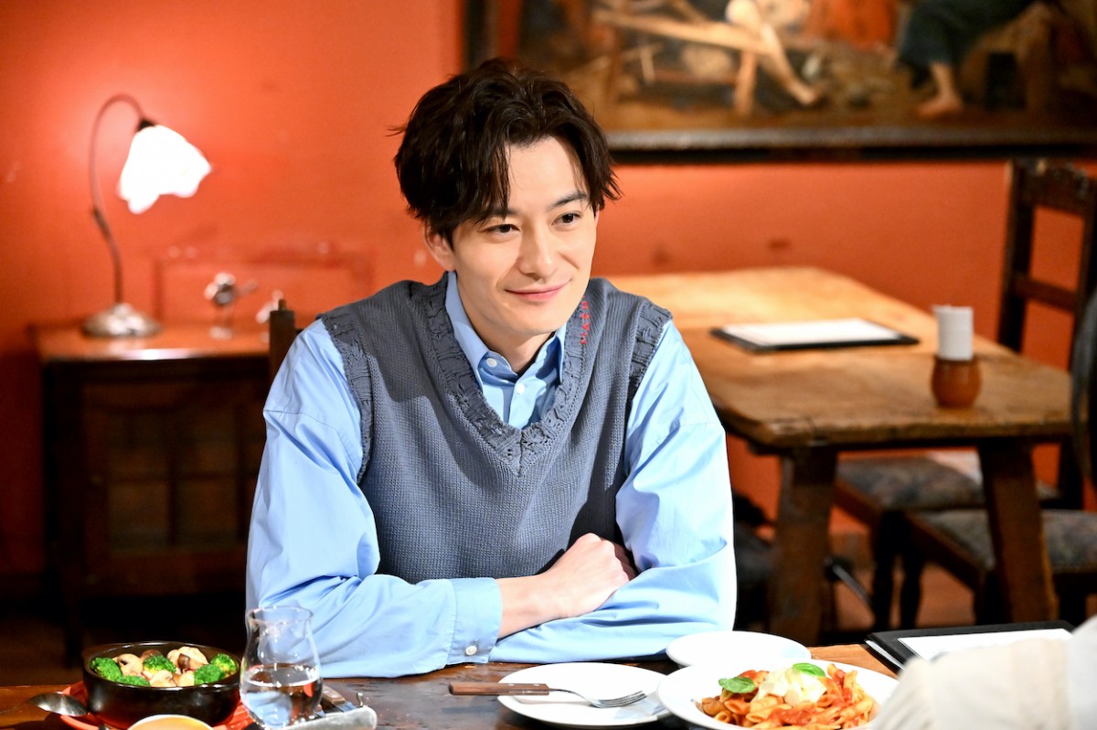 『不適切にも』河合優実＆岡田将生の“牢屋キス”に反響「破壊力やばい」「ロマンチック」