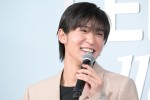 目黒蓮、「FENDI」ジャパンブランドアンバサダー記者会見に登場