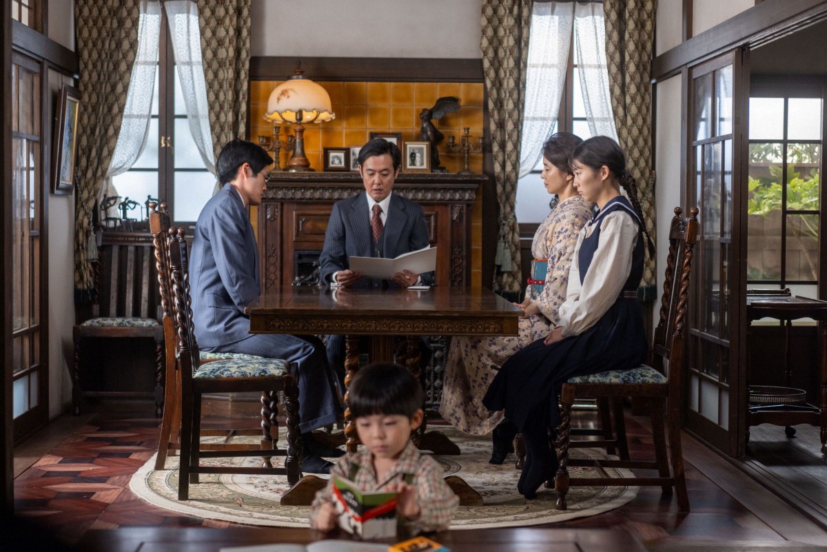 『虎に翼』初回　伊藤沙莉、米津玄師の楽曲でダンス　オープニング映像に称賛続々「爽やかで可愛くて好き」