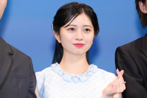 桜田ひより、映画『バジーノイズ』完成披露試写会に登場