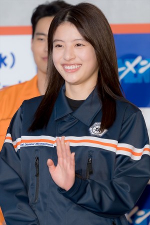 出口夏希、『ブルーモーメント』制作発表に登場