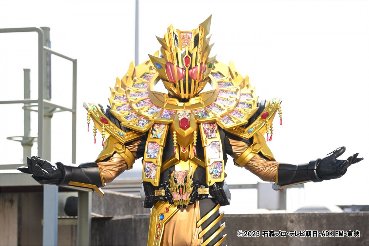 カグヤ降臨！　『仮面ライダーガッチャード』に仮面ライダーレジェンドが登場