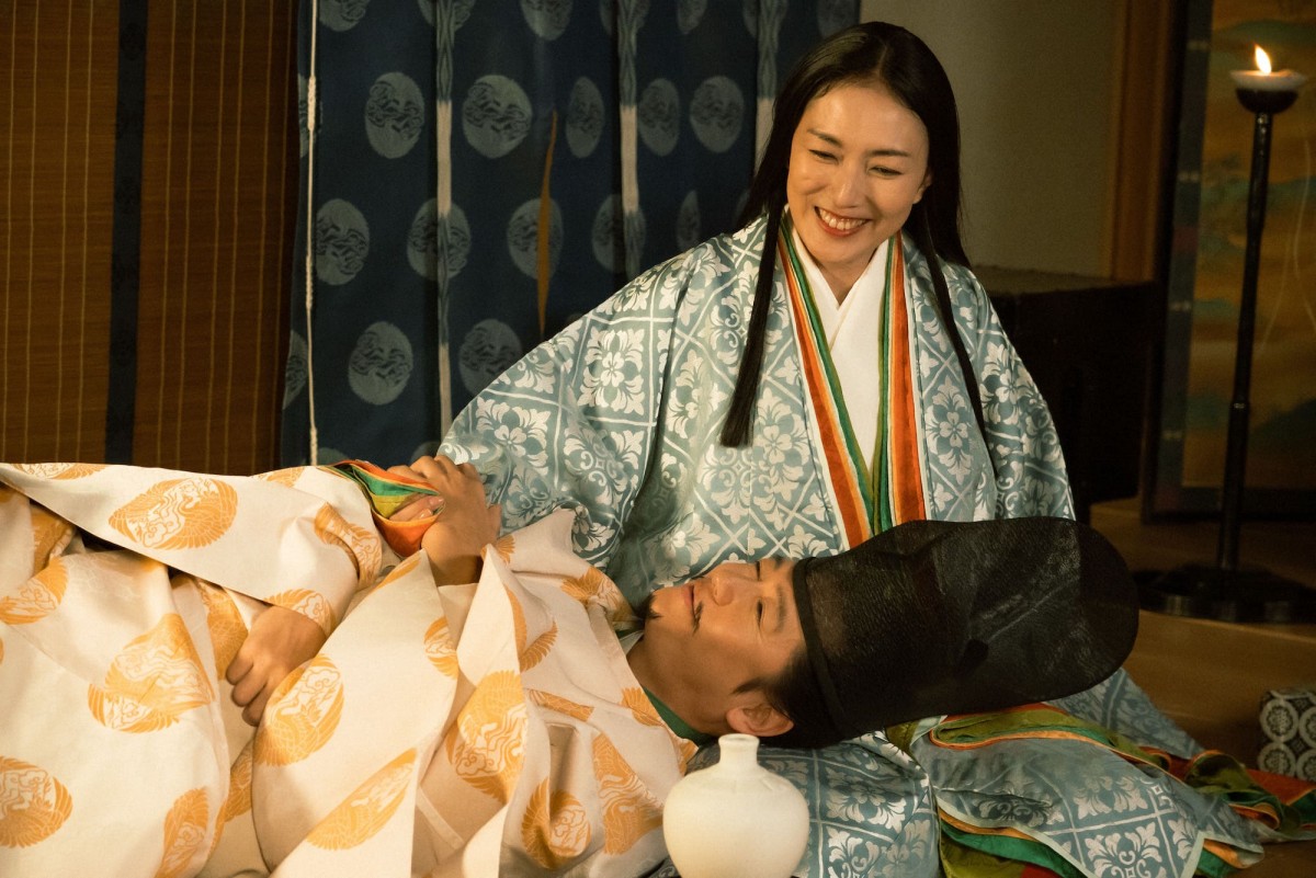 『光る君へ』“道隆”井浦新、狂気じみた行動にネット騒然「ホラーがすぎる…」（ネタバレあり）