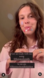 ミリー・ボビー・ブラウンが結婚指輪をお披露目！※「Millie Bobby Brown」インスタグラム
