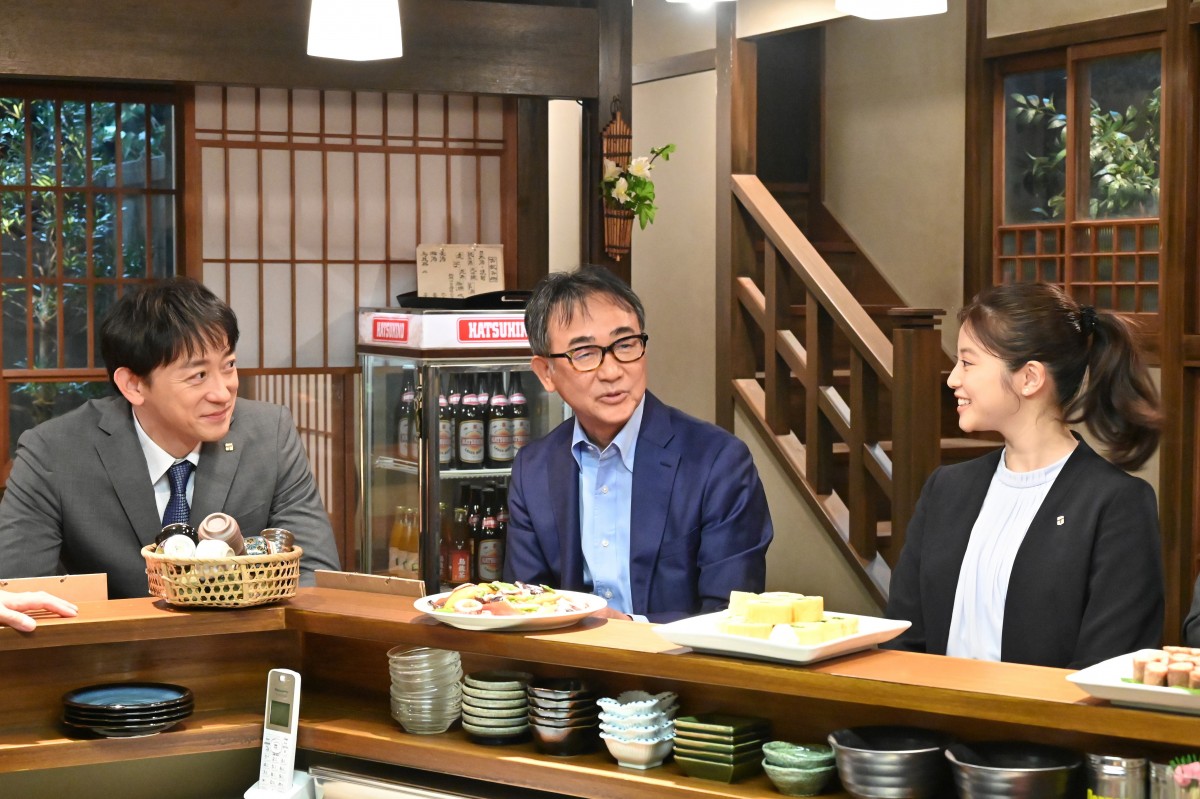 『花咲舞が黙ってない』撮影現場に原作者・池井戸潤が訪問！　今田美桜の演技を絶賛「すごい迫力（笑）」