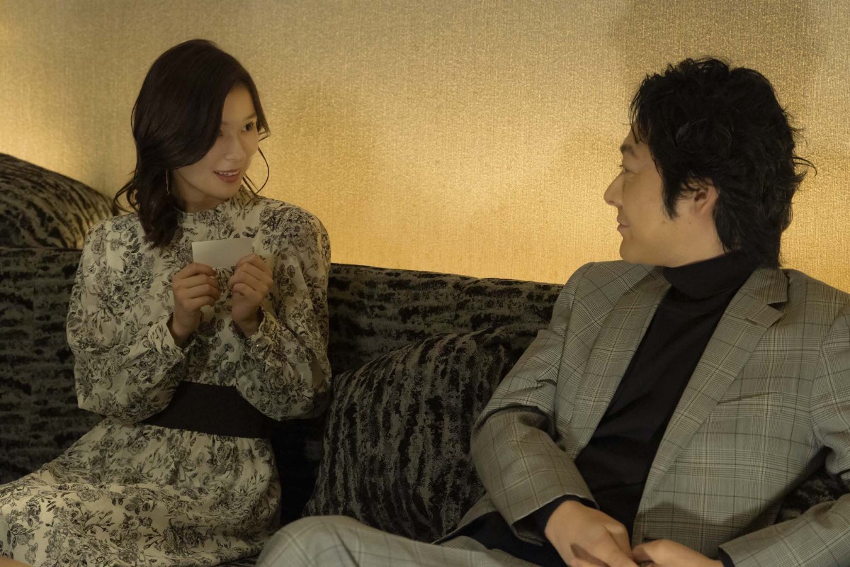 『Re：リベンジ』“海斗”赤楚衛二、“紗耶”見上愛からのキスにビックリ　ネットはツッコミ「鈍感!!」