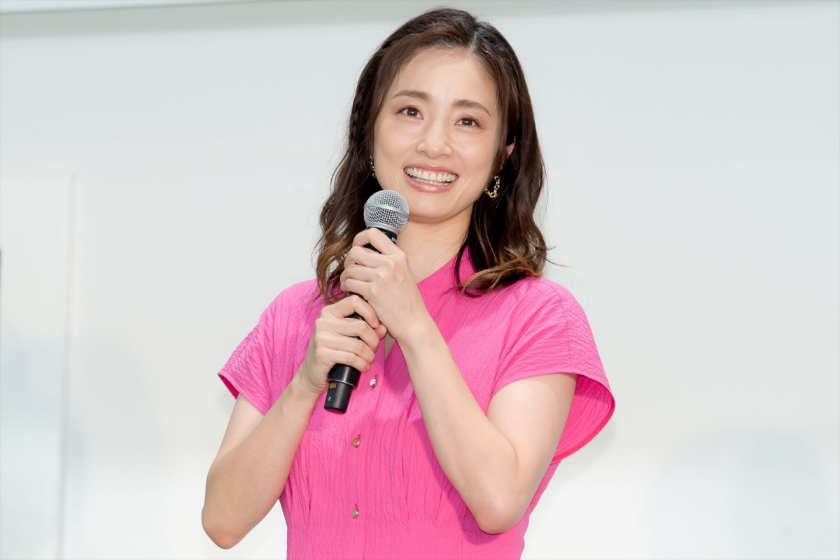 上戸彩、人気女優と共にアンパンマンこどもミュージアムへ「親子で楽しめるこの空間が最高」