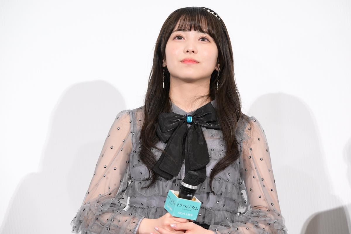 元乃木坂46・高山一実＆西野七瀬、舞台あいさつに登壇　おじいさん役の西野「笑っちゃいました」
