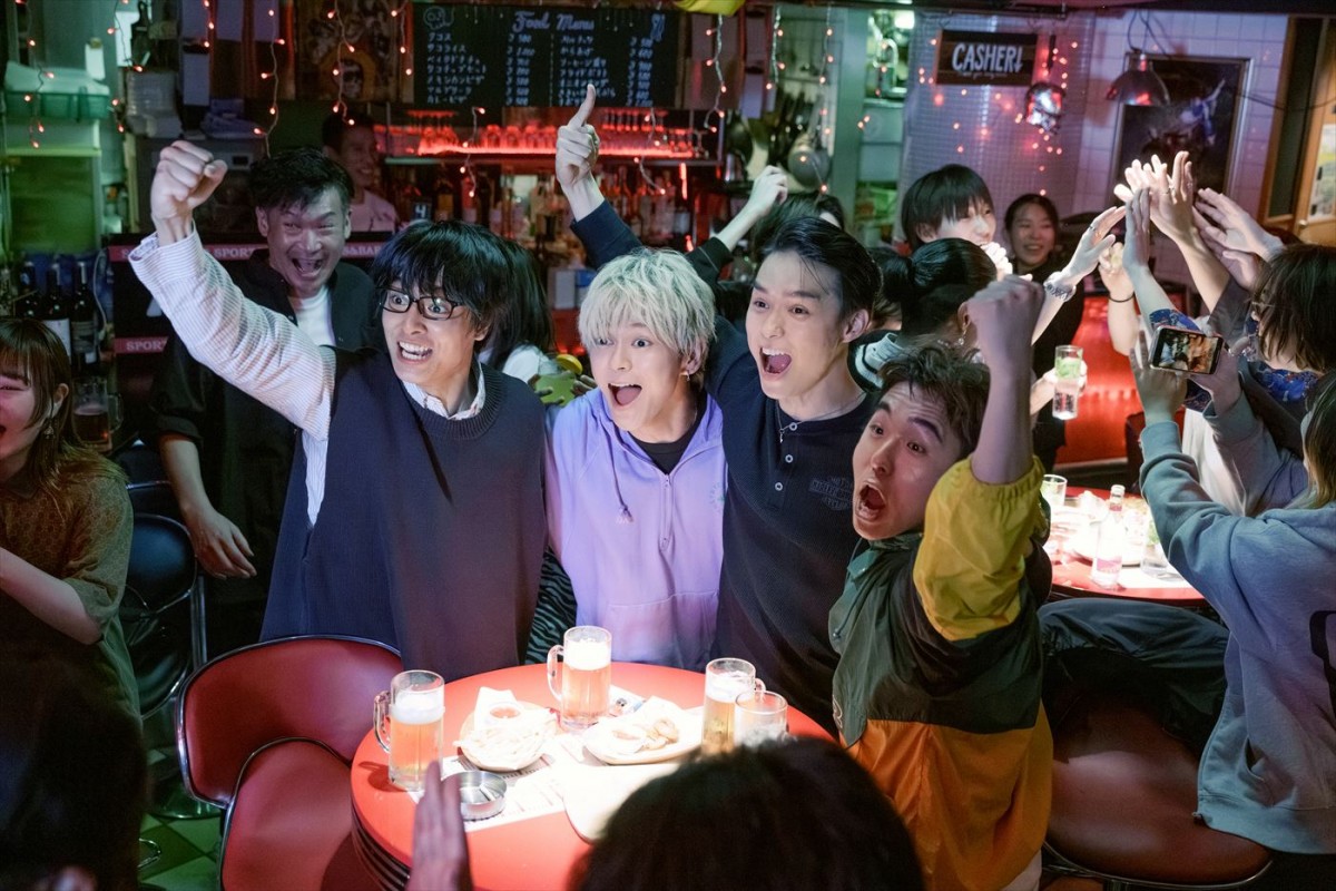 眞栄田郷敦、高橋文哉ら共演『ブルーピリオド』、情熱と挑戦を物語る劇場バナー＆場面写真解禁！　麒麟・川島明の絶賛コメントも
