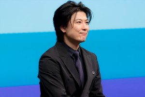 玉山鉄二、金曜ドラマ『笑うマトリョーシカ』キャスト登壇制作発表に登場