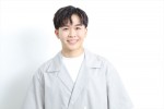 鈴木福（ヘアメイク：堀川知佳　スタイリスト：作山直紀）