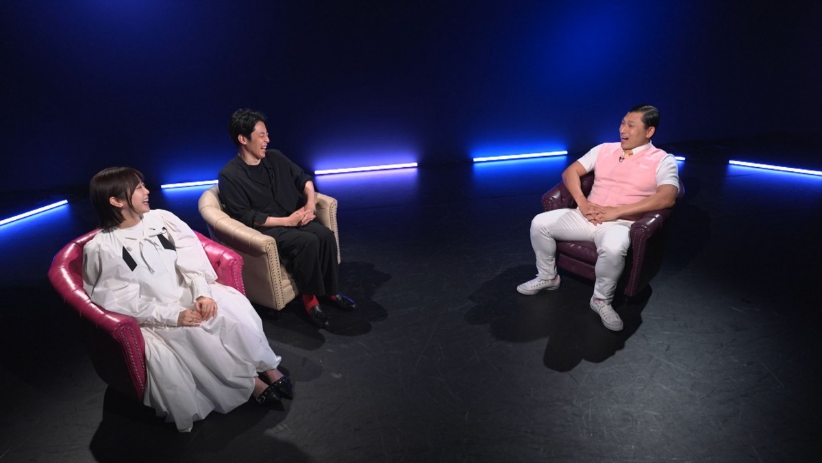 オードリー春日、縄で緊縛され表情に変化が…　DMM TV『潜入！ウラ社会見学』衝撃の本編映像解禁