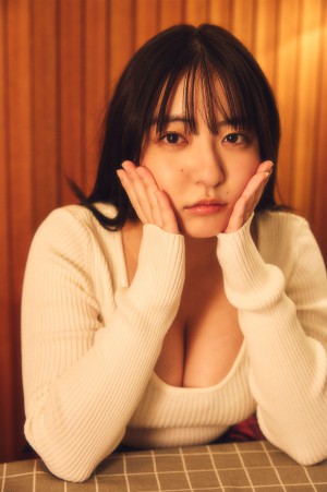 【写真】22歳グラビア美女、妄想グラビアで圧倒的美スタイル披露