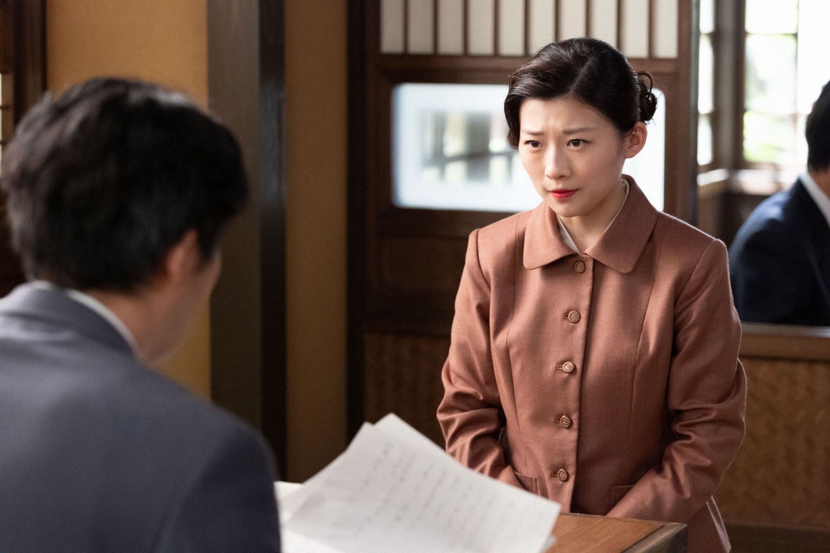 明日の『虎に翼』“寅子”伊藤沙莉、新潟行きを前に“香子”ハ・ヨンスと話をする