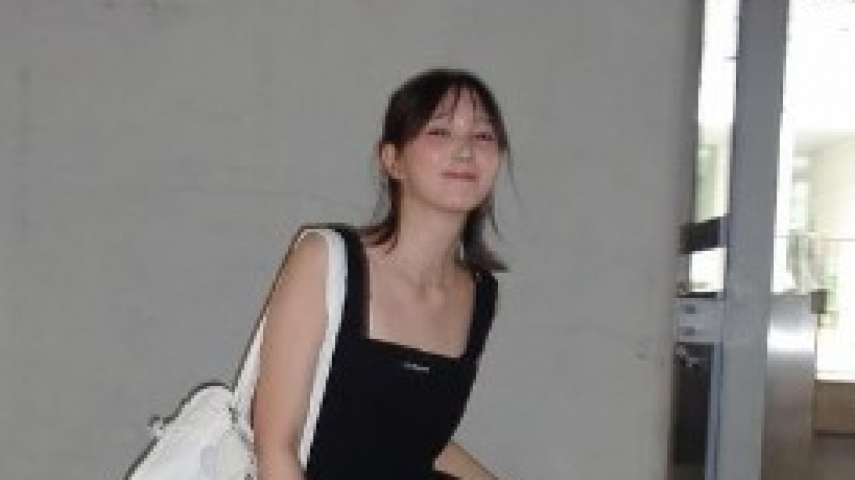 本田翼、全身ブラックコーデがかわいいと反響「夏の天使すぎる