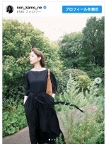 【写真】のん、クールビューティーな夏服に反響「黒猫の擬人化みたい」