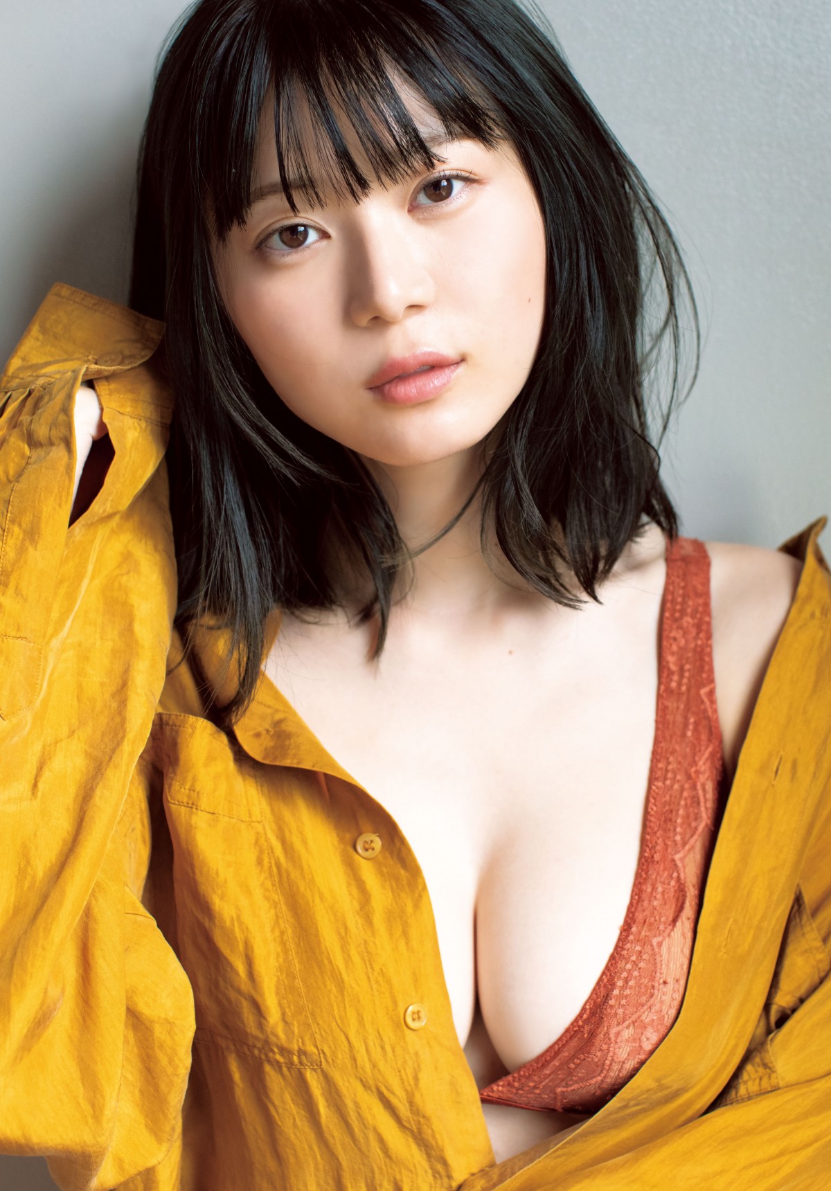 女優兼画家の23歳美女が“ヤンジャン”降臨　儚く美しい撮り下ろしグラビア