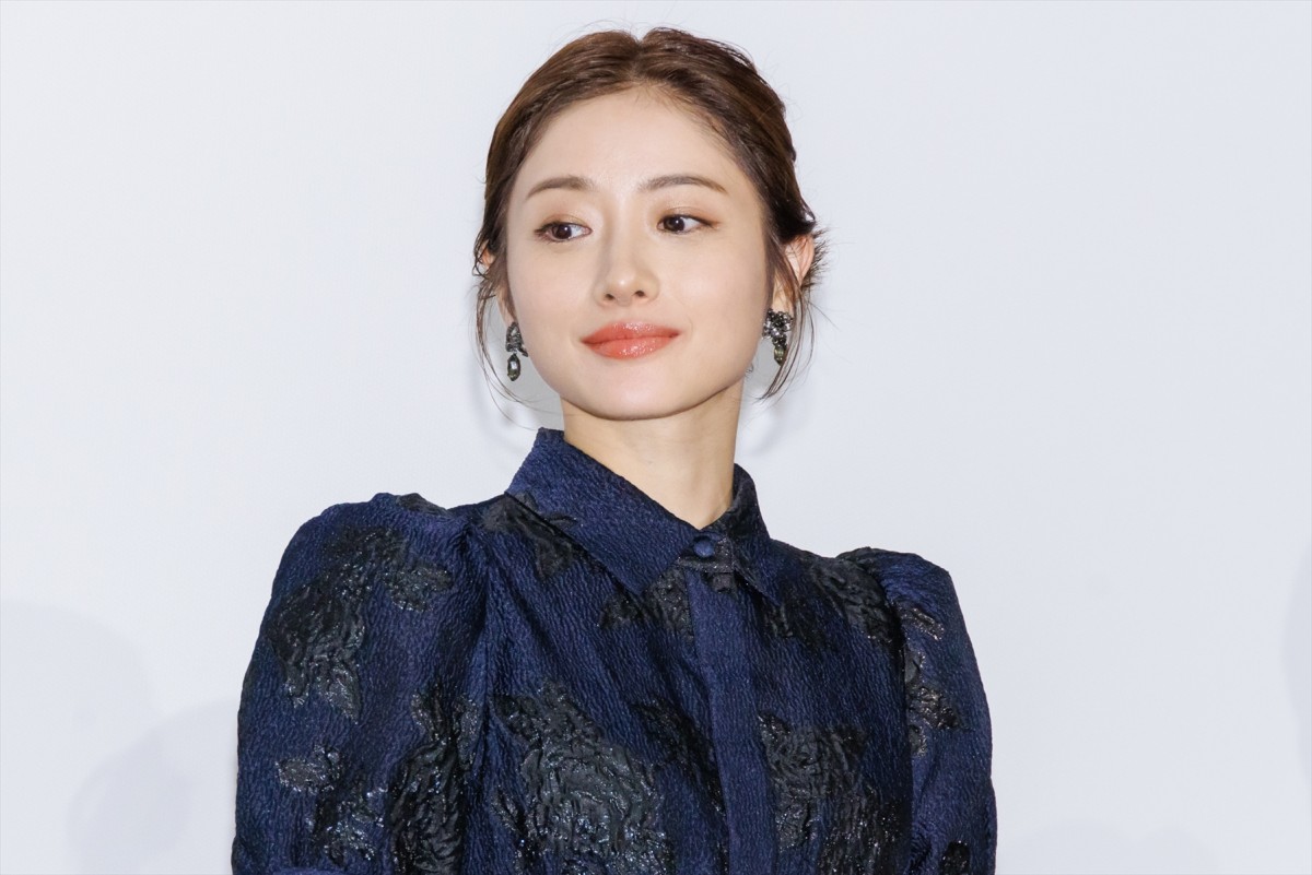 石原さとみ、綾野剛からのメールで知った『ラストマイル』出演「うれしさを通り越して爆笑してました（笑）」