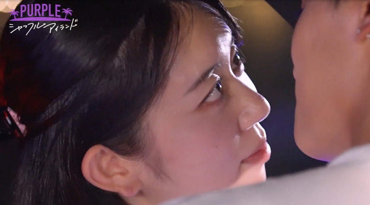 美しすぎる現役女子大生、イケメン経営者に包み込まれ“熱烈キス”に大興奮！