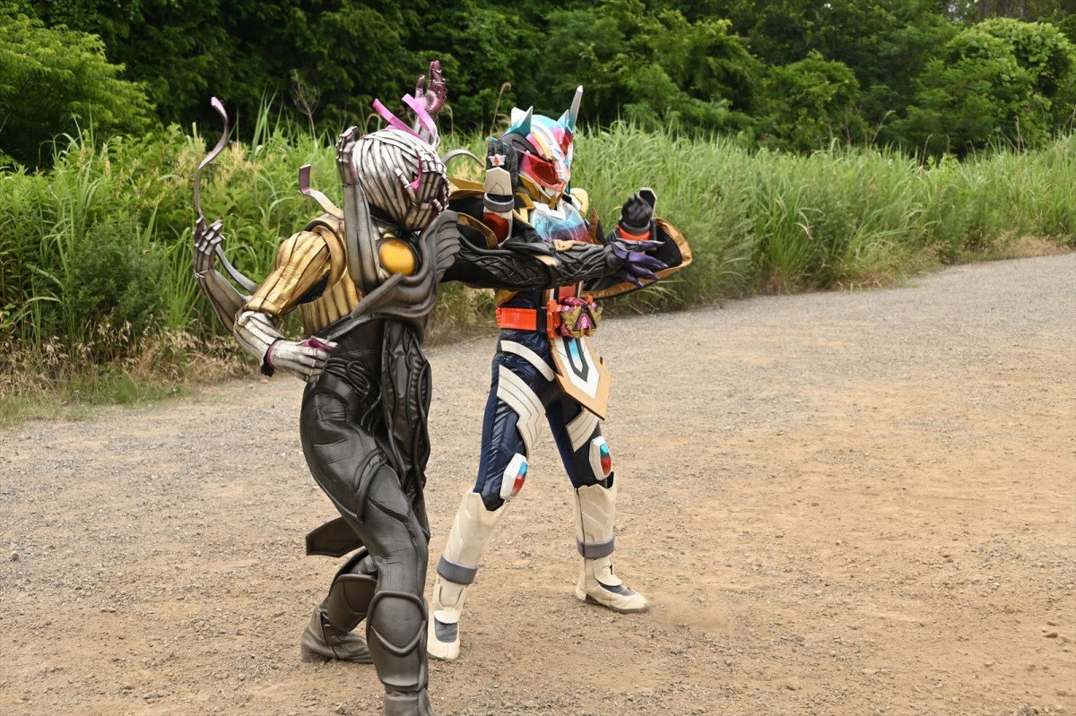 『仮面ライダーガッチャード』最終話「キミと僕のCHEMY×STORY」、グリオンを倒すべく最後の戦いに臨む