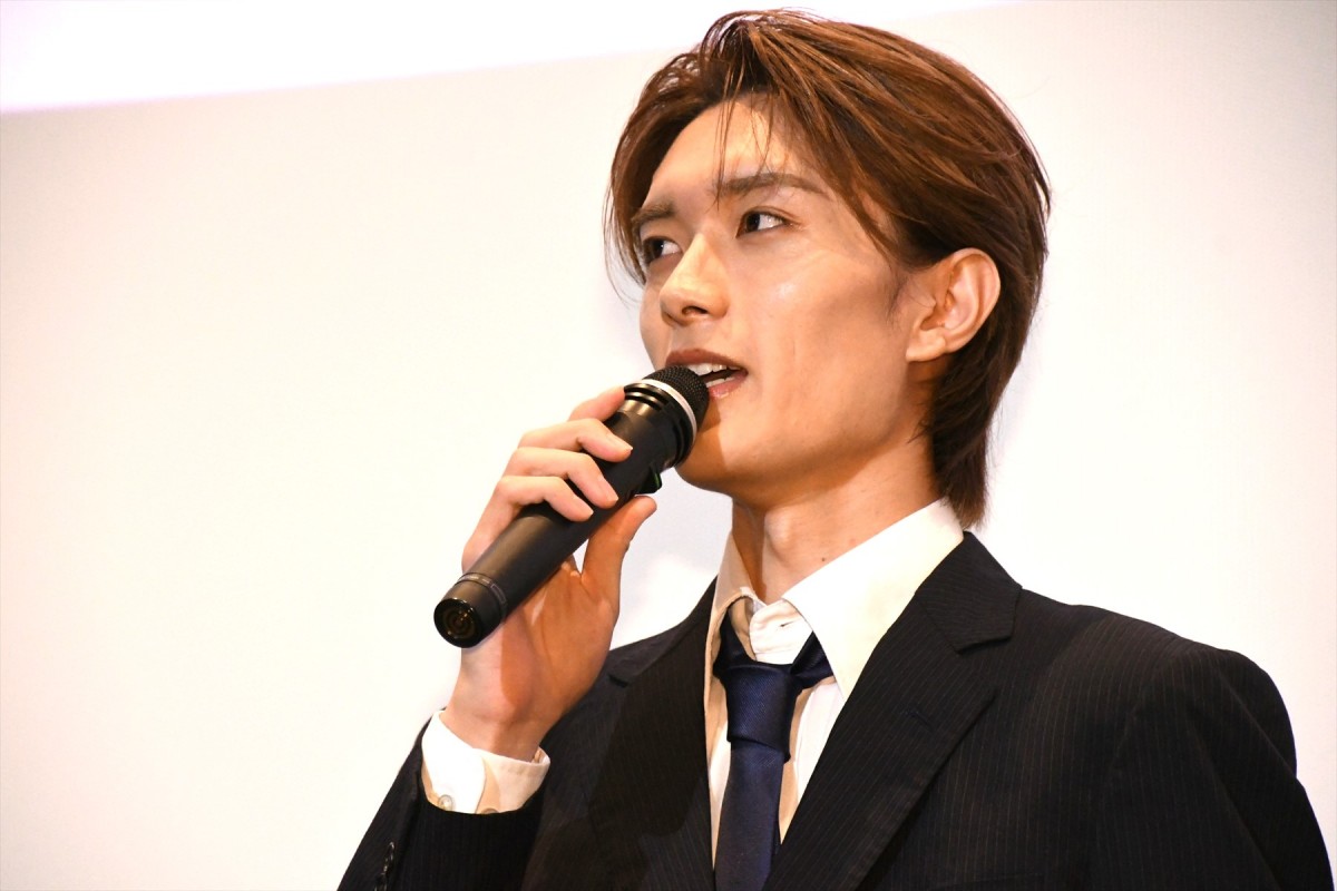 伊藤健太郎、うまい棒をあぶって食べることを共演者から暴露される！「香ばしくておいしいんです」
