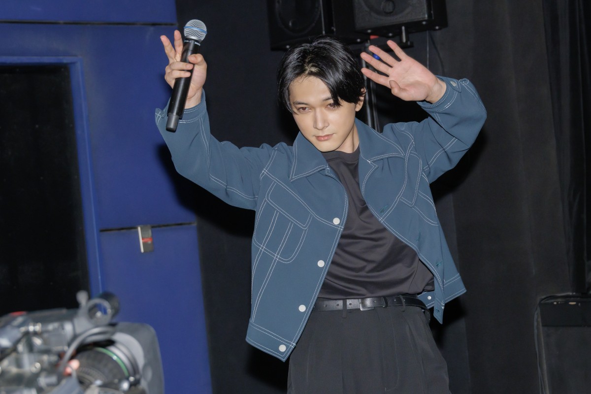 山崎賢人の乗馬技術に吉沢亮がびっくり「役者が乗っているとは思えないスピード」