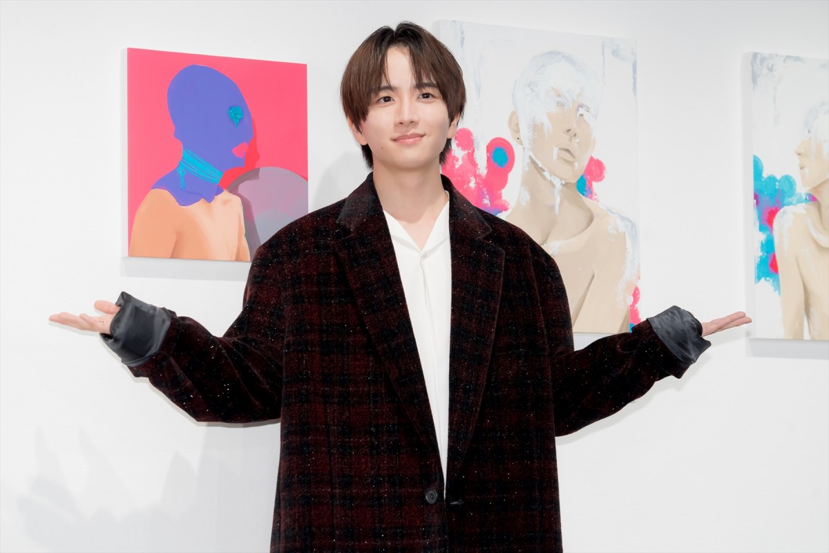 板垣李光人、初個展のタイミングは「すごく運命的だった」　楽しみもありつつドキドキも