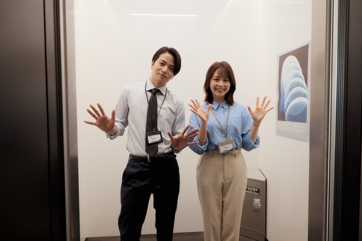 ドラマ『私たちが恋する理由』クランクインした(左から)菊池風磨・久間田琳加
