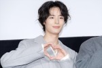 塩野瑛久、映画『チャチャ』舞台挨拶に登場