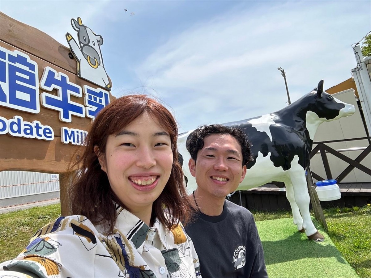 自称“日本一牛好きな夫婦”が北海道・美瑛町の牧場から登場！　今週の『新婚さん』