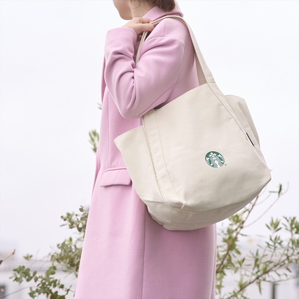 スタバ「福袋」11．5抽選エントリー開始！　去年より800円値上げ