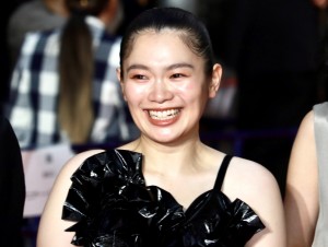 「第37回東京国際映画祭」オープニングレッドカーペットに登場した富田望生