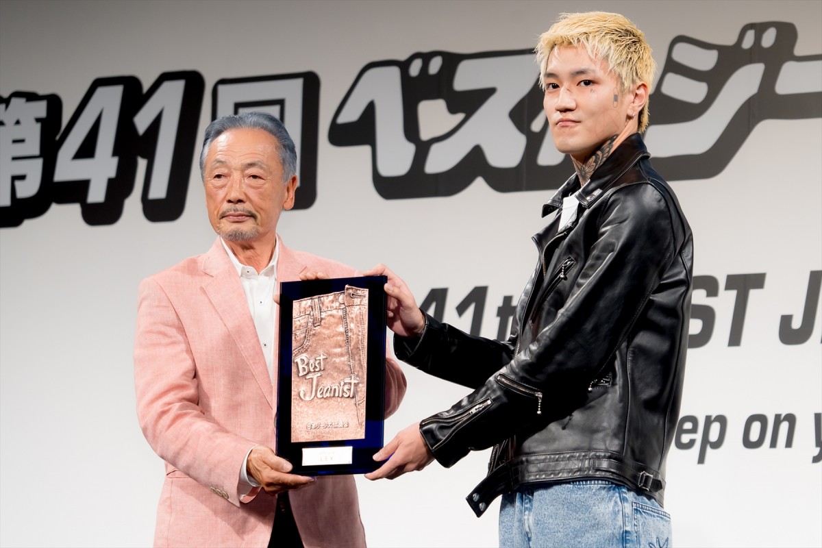 みちょぱ、ベストジーニスト3年連続受賞で殿堂入り「夢を果たせました！」